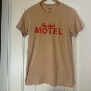 Rosebud Motel Graphic Tee, size S